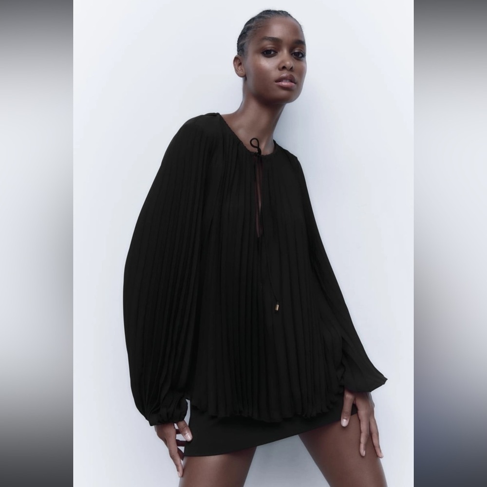 Zara - fine pleated blouse - Picture 2 of 4